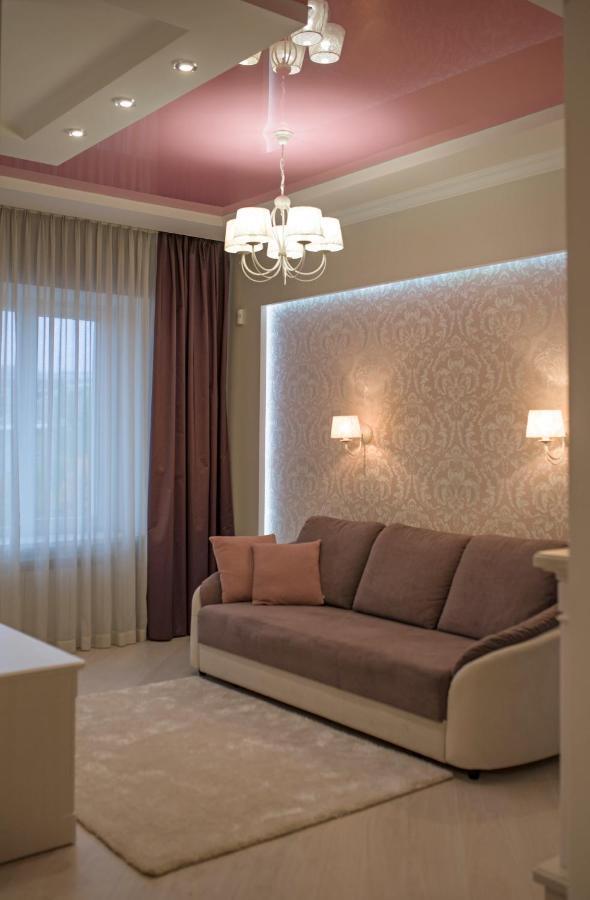 Remarkable Appartments In Town Center Полтава Екстериор снимка