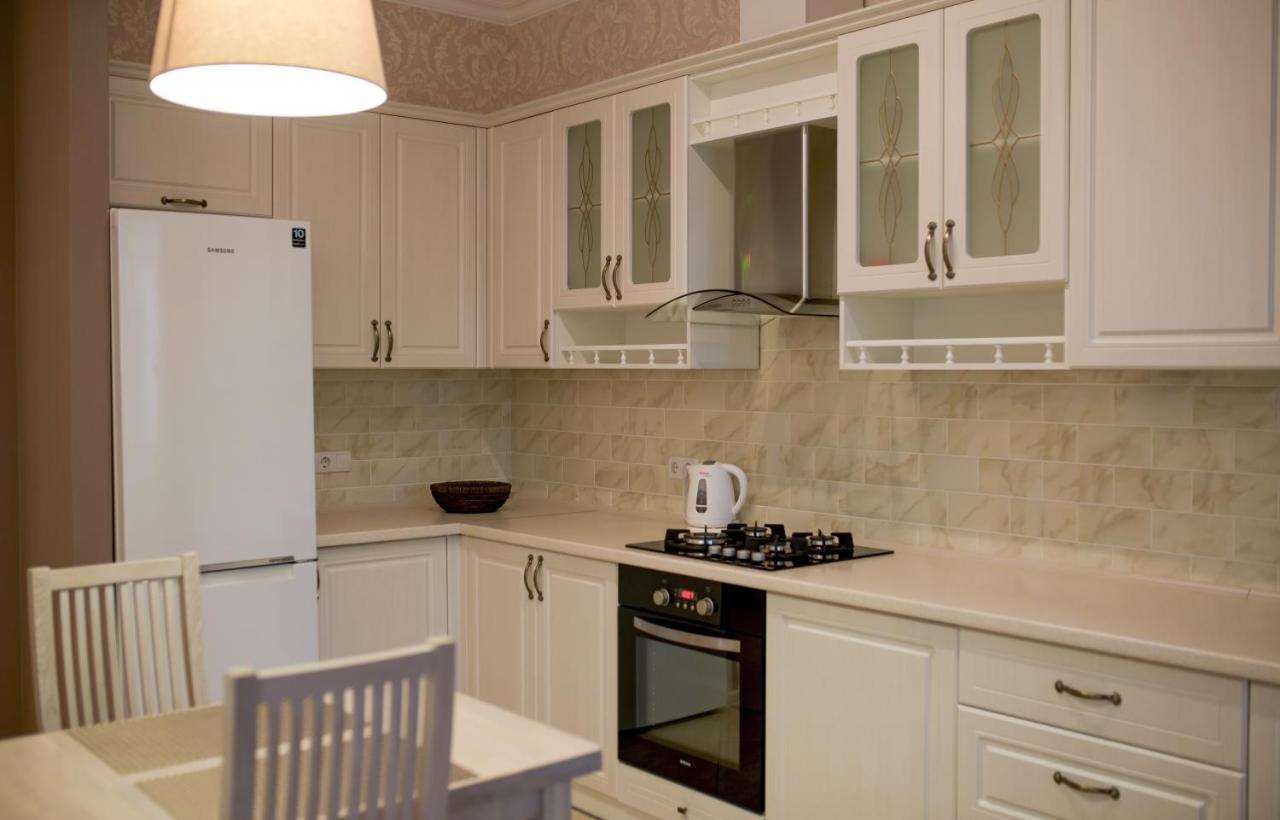 Remarkable Appartments In Town Center Полтава Екстериор снимка